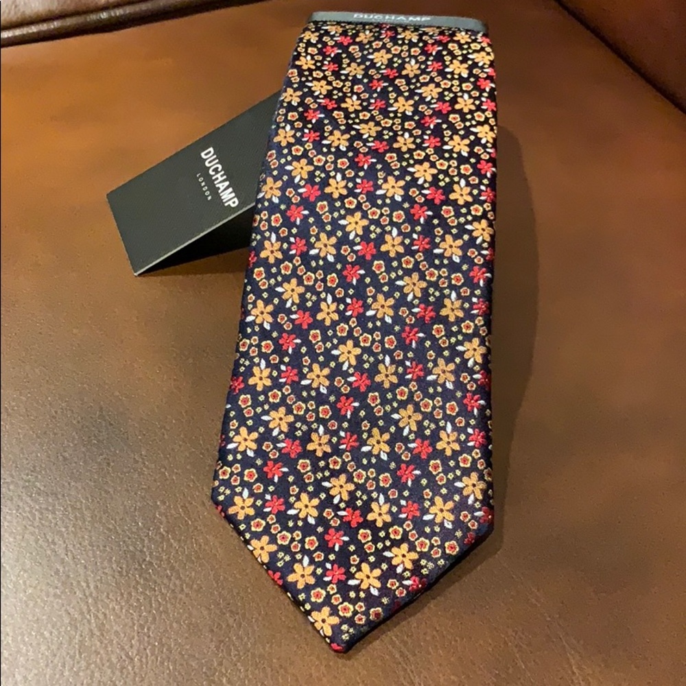 Duchamp London tie handmade 100% silk NWT
